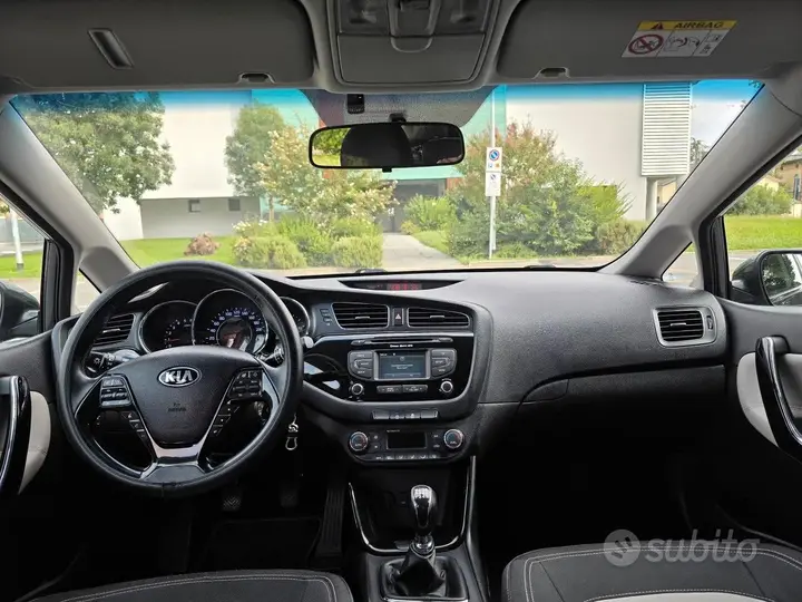 Kia Ceed 2014 photo 4