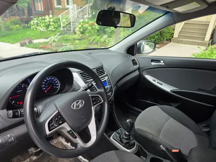 Hyundai Accent 2014 photo 5