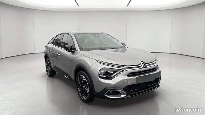 Citroen C4 2024 photo 3