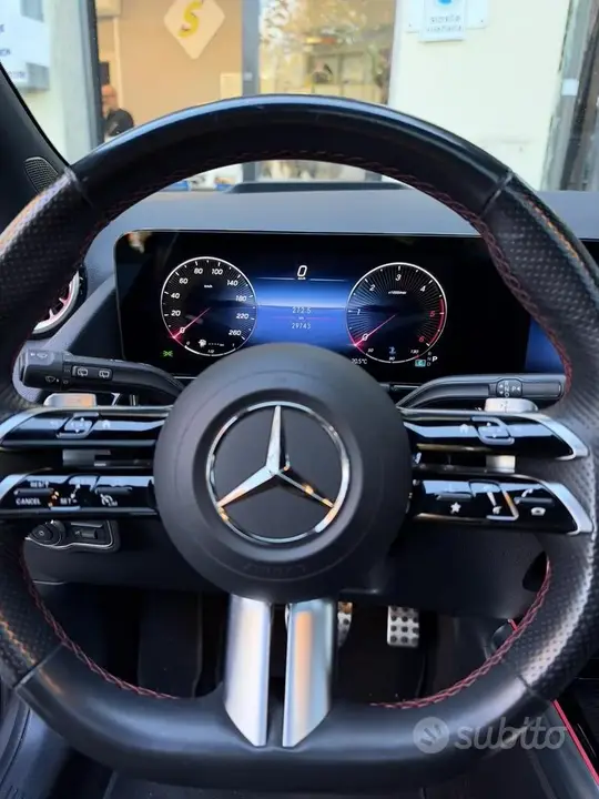 Mercedes-Benz Gla 2024 photo 4