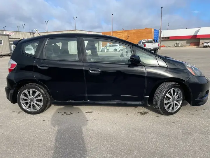 Honda Fit 2013 photo 2