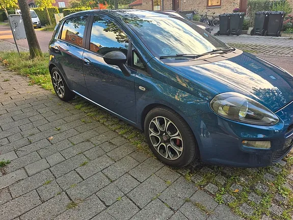 Fiat Punto 2012 photo 3