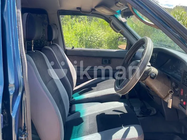 Toyota Hilux 1996 photo 5