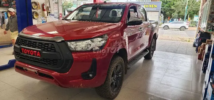 Toyota Hilux 2021 photo 2