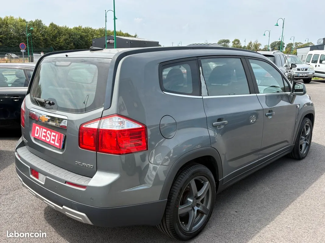 Chevrolet Orlando 2011 photo 3
