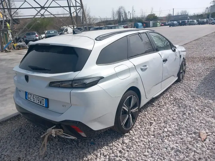 Peugeot 308 2025 photo 3