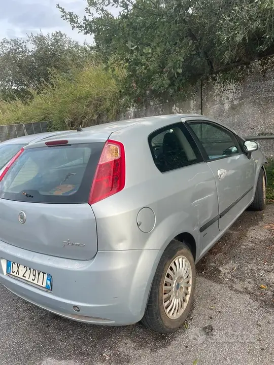 Fiat Grande Punto 2007 photo 3
