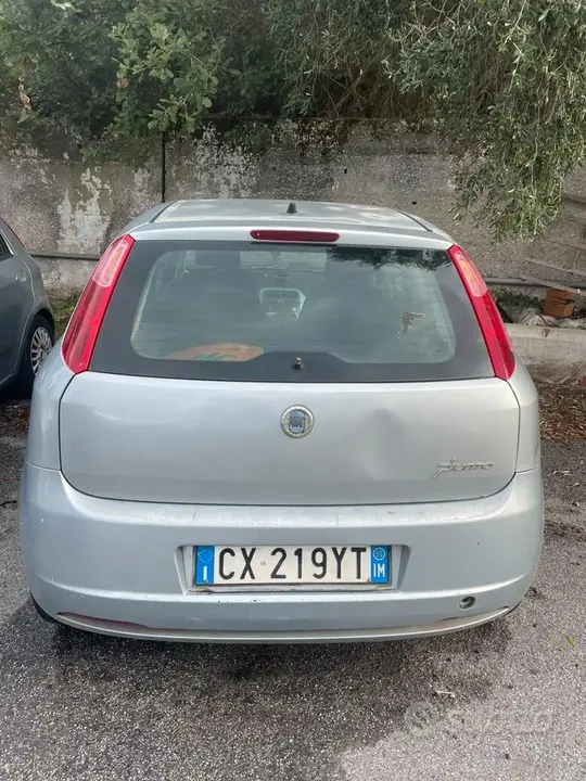 Fiat Grande Punto 2007 photo 2