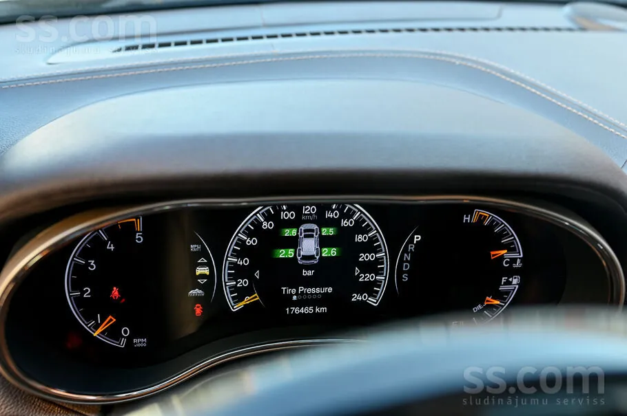 Jeep Grand Cherokee 2016 photo 3