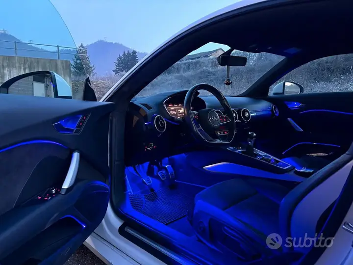 Audi Tt 2015 photo 2