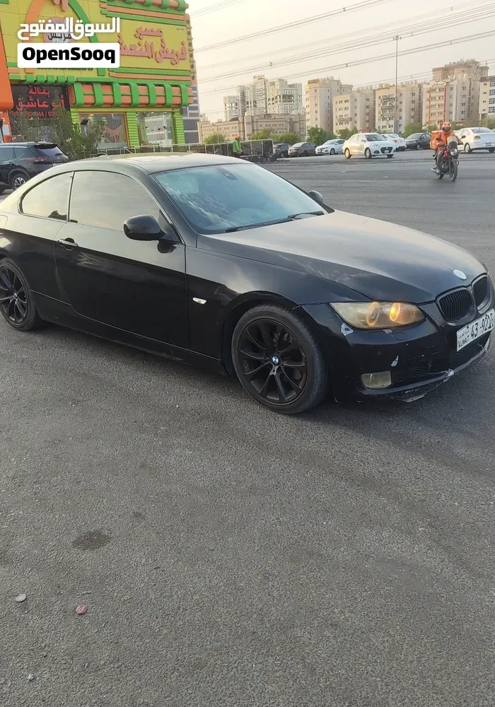 BMW 3 Series 2010 photo 4