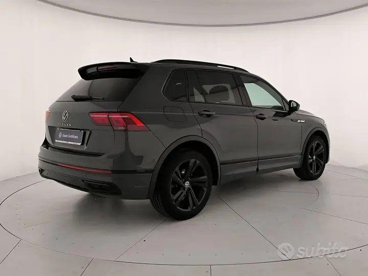 Volkswagen Tiguan 2024 photo 2