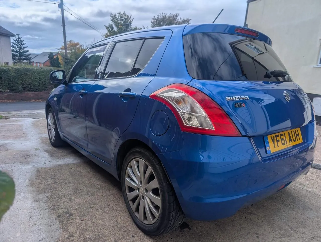 Suzuki Swift 2011 photo 4