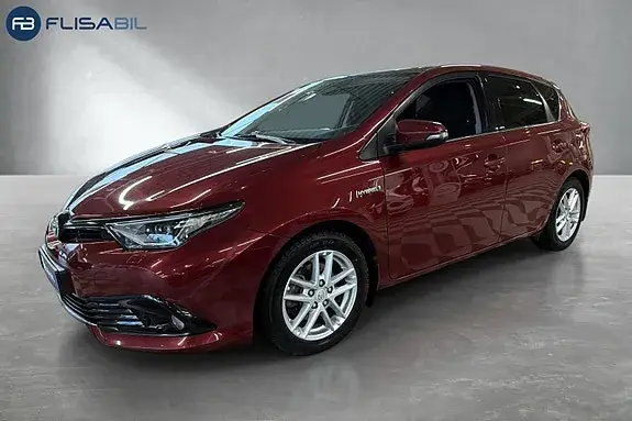 Toyota Auris 2018 photo 2