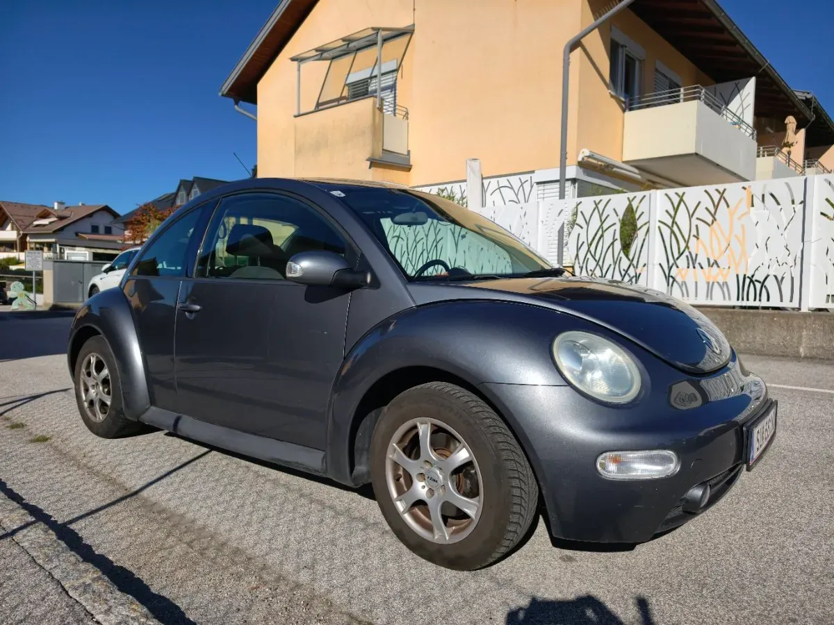 Volkswagen Beetle 2005 photo 2