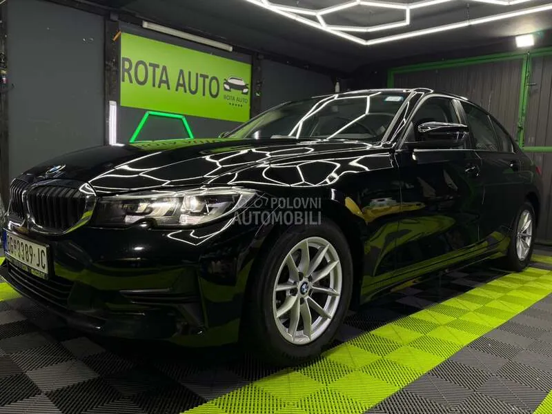 BMW 318D 2022 photo 2