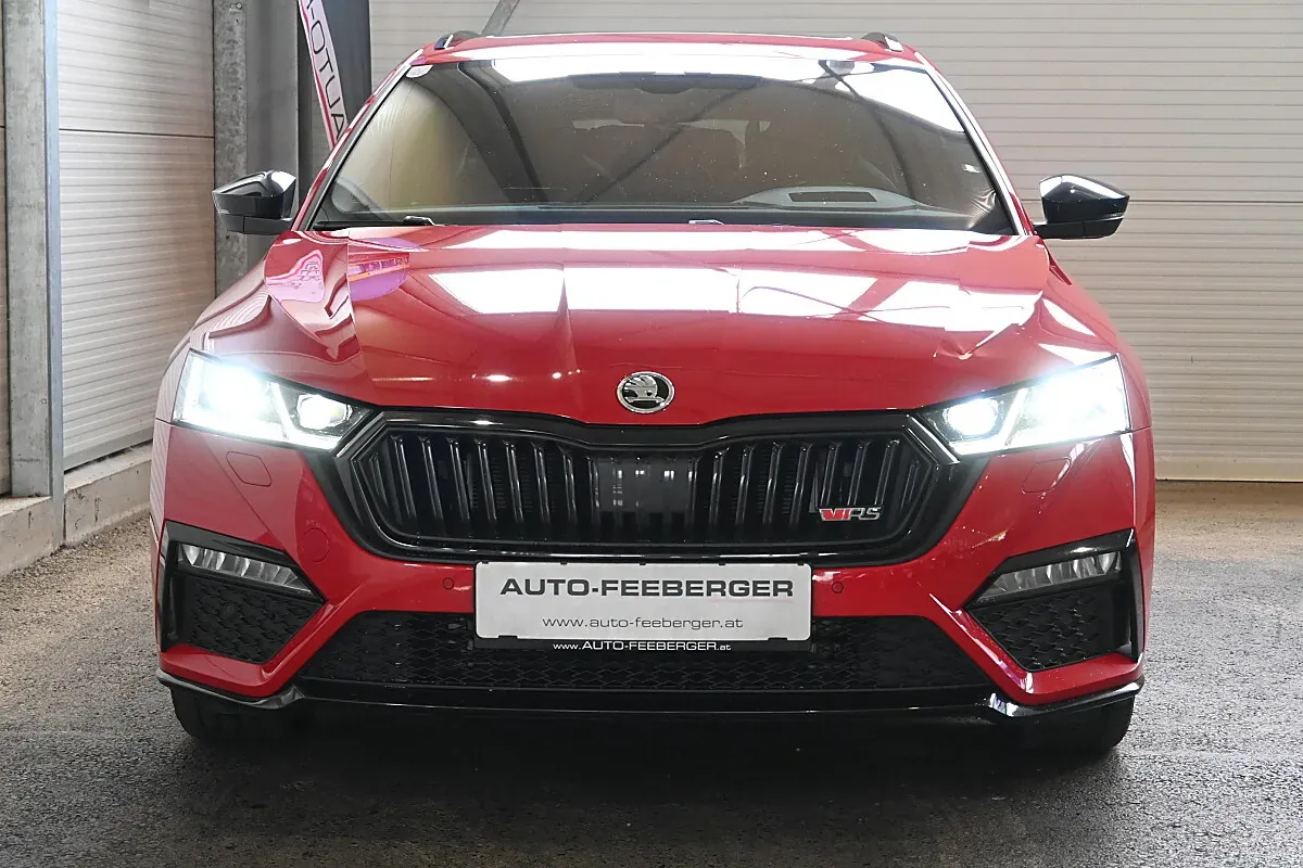 Skoda Octavia 2022 photo 2