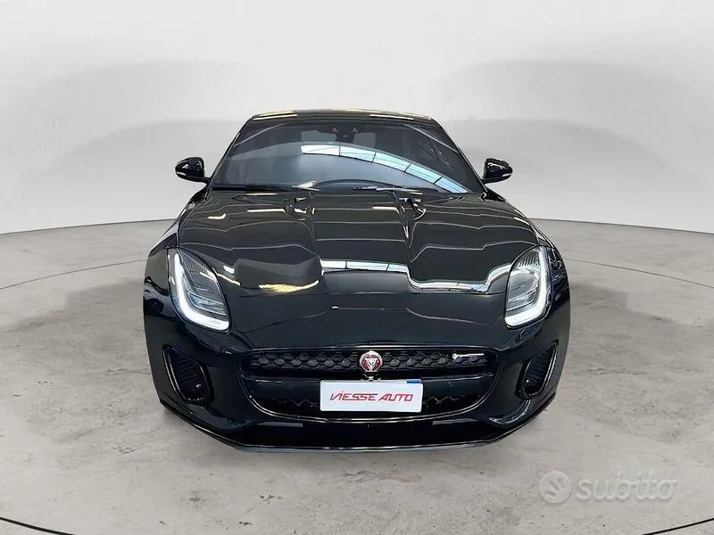 Jaguar F-Type 2018 photo 2