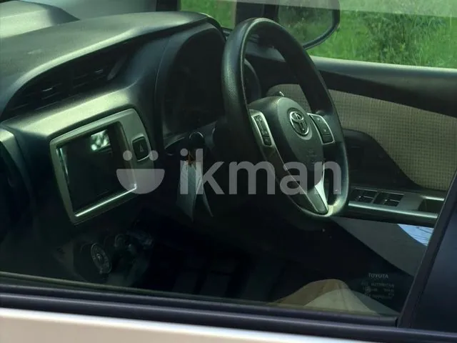 Toyota Vitz 2015 photo 3