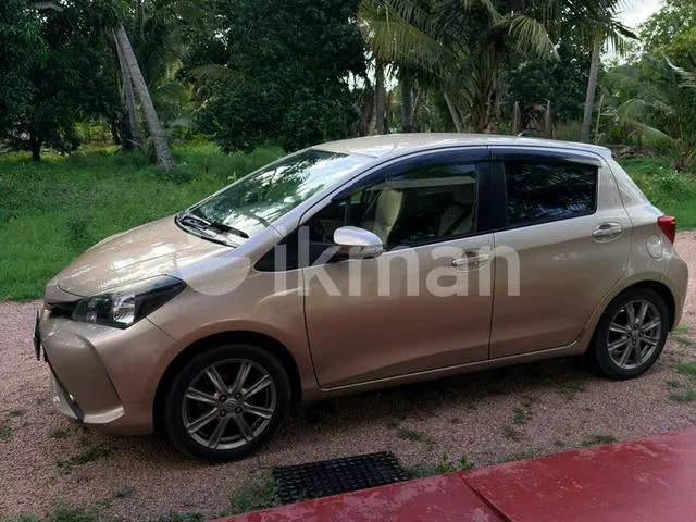 Toyota Vitz 2015 photo 5