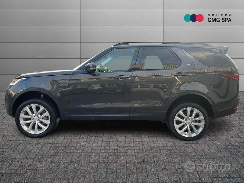 Land Rover Discovery 2021 photo 4