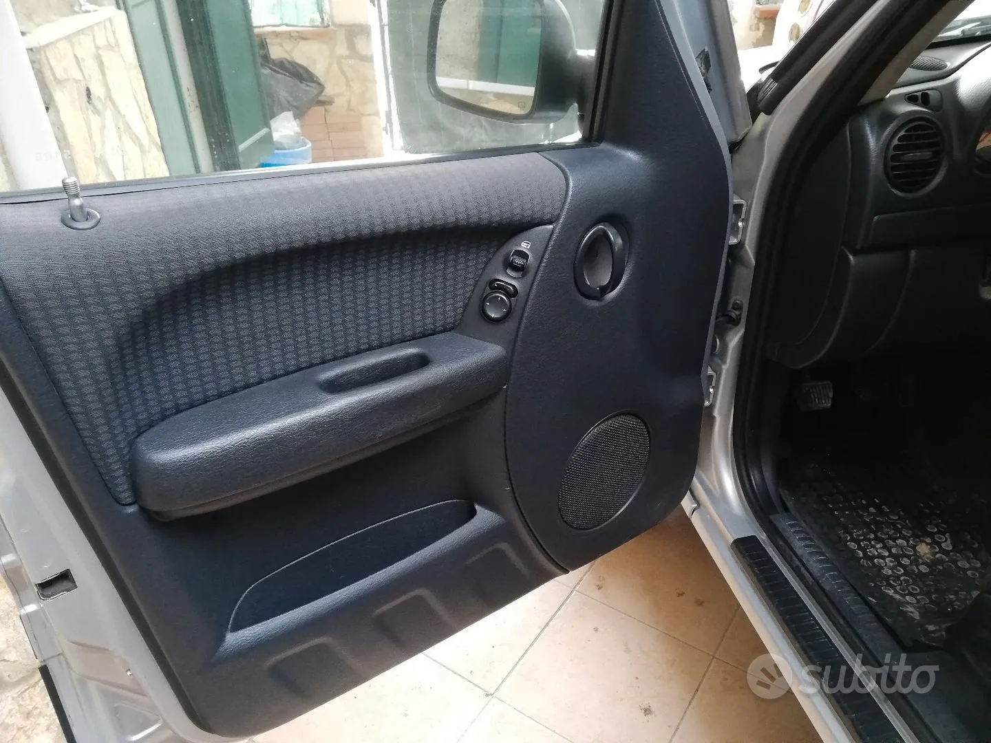 Jeep Cherokee 2002 photo 5