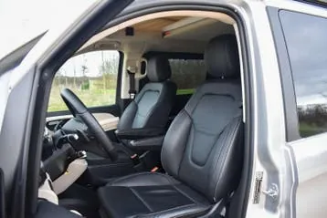 Mercedes-Benz V-Class 2023 photo 3