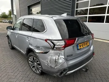 Mitsubishi Outlander 2017 photo 3