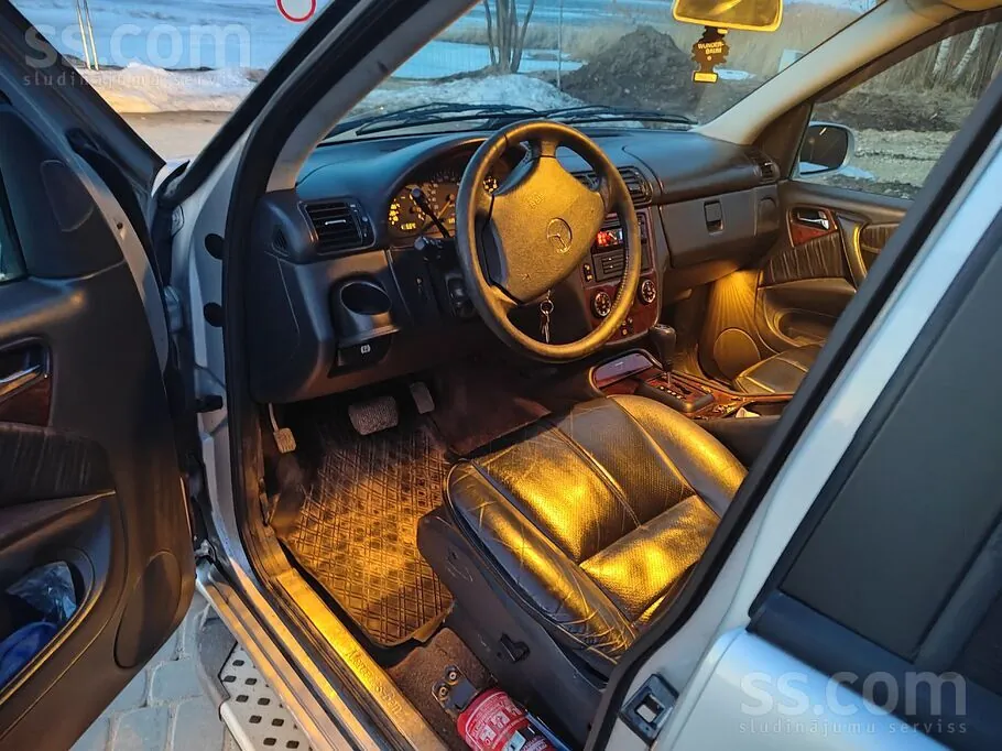 Mercedes-Benz Ml270 2004 photo 3