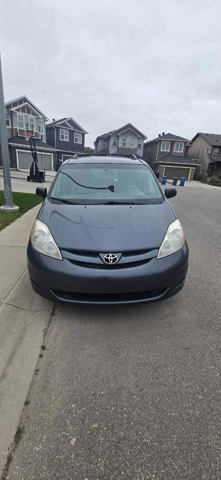 Toyota Sienna 2009 photo 3