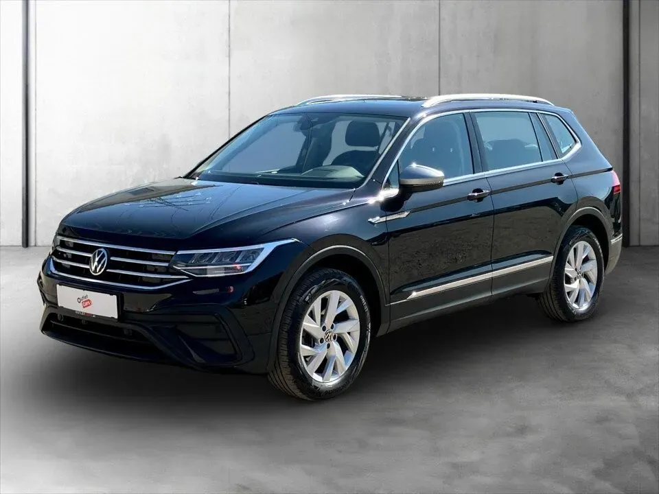 Volkswagen Tiguan Allspace 2023 photo 2