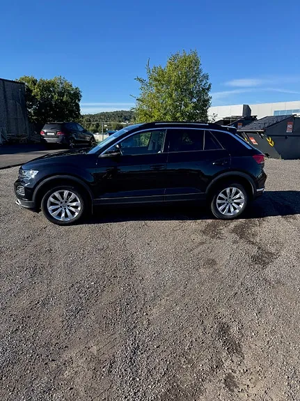 Volkswagen T-Roc 2019 photo 2
