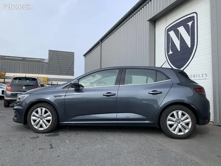 Renault Megane 2021 photo 2