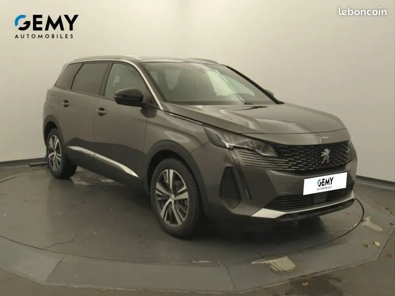 Peugeot 5008 2023 photo 3