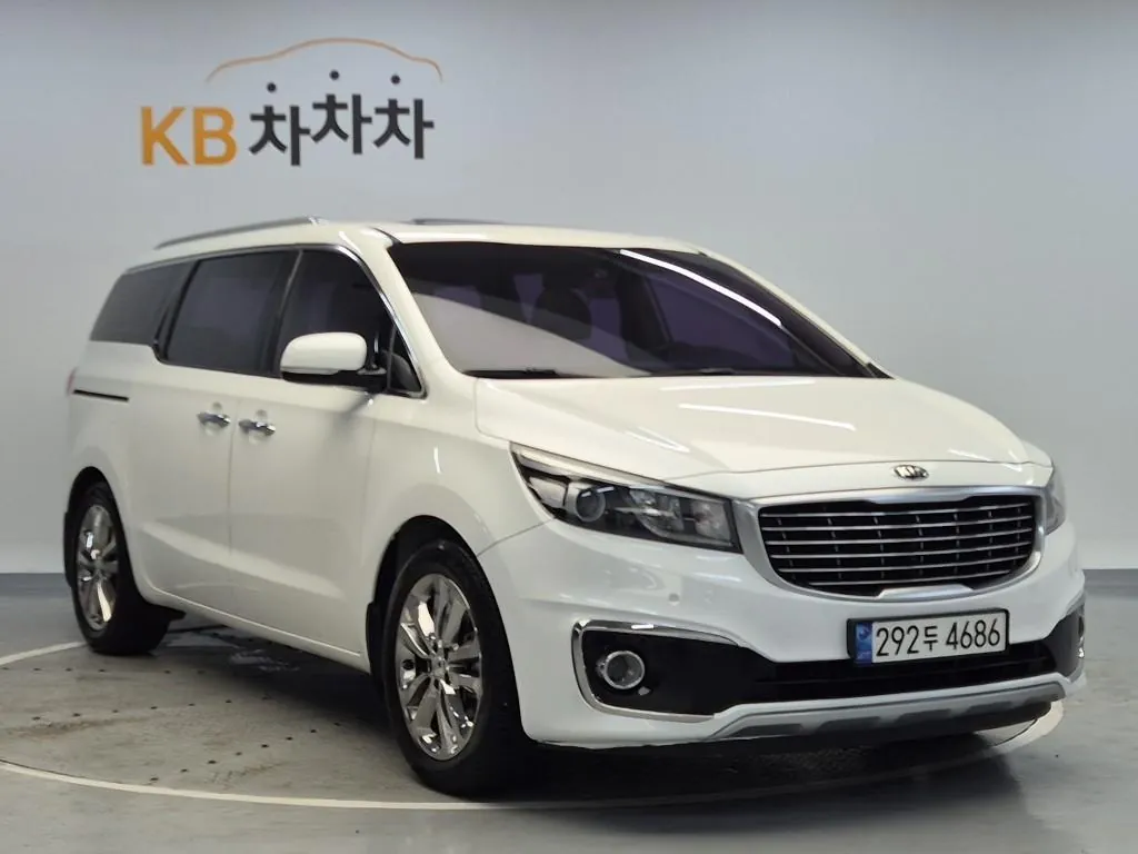 Kia Carnival 2016 photo 4