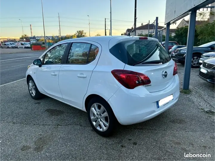 Opel Corsa 2018 photo 2