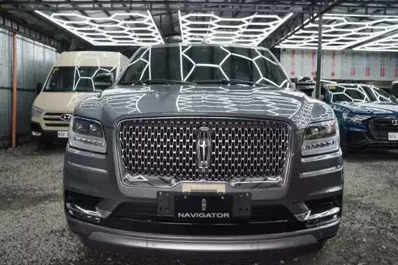 Lincoln Navigator