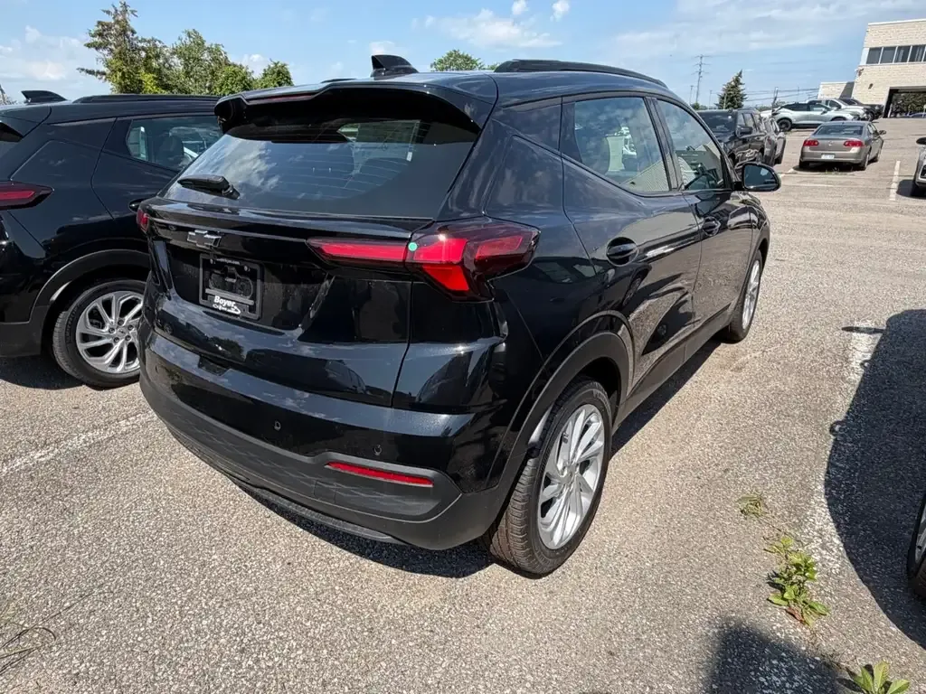 Chevrolet Bolt 2027 photo 4