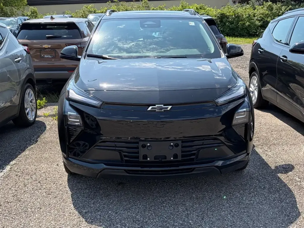 Chevrolet Bolt 2027 photo 3