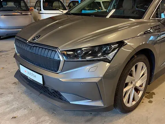 Skoda Enyaq 2022 photo 2