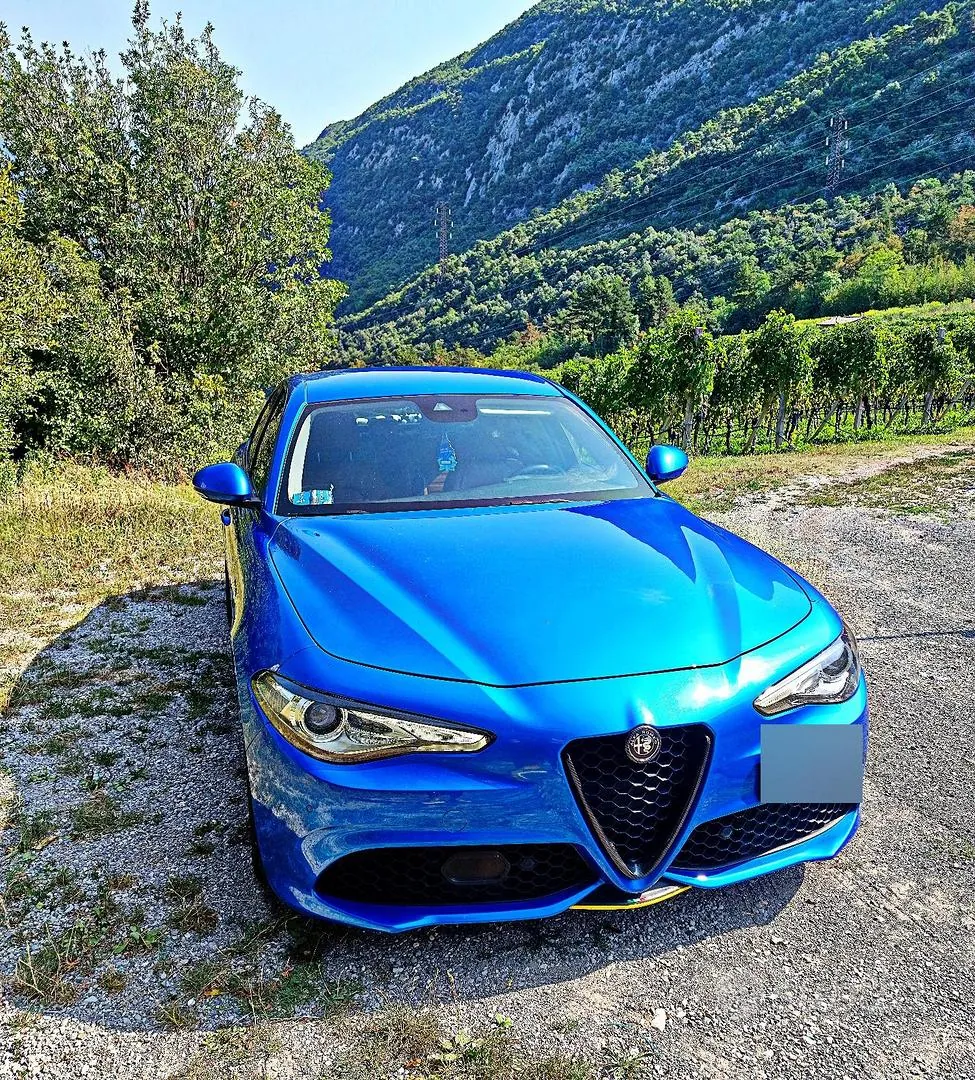 Alfa Romeo Giulia 2017 photo 4