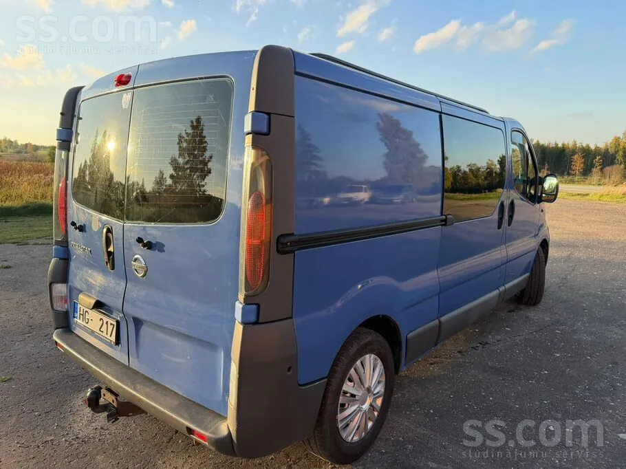 Nissan Primastar 2006 photo 4