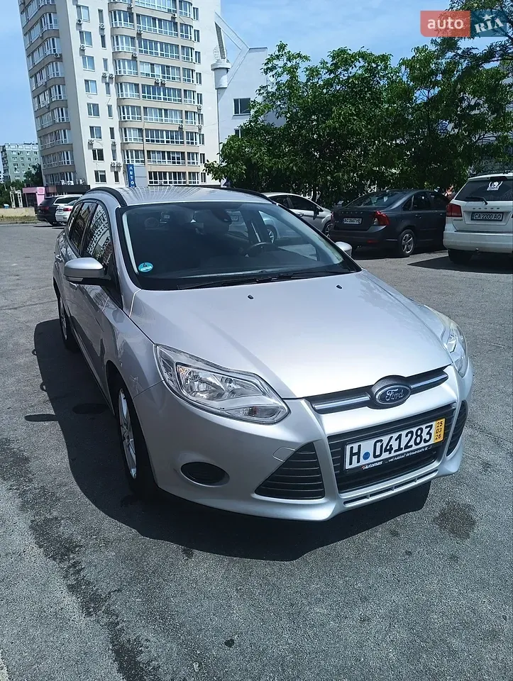 Ford Focus 2014 photo 3