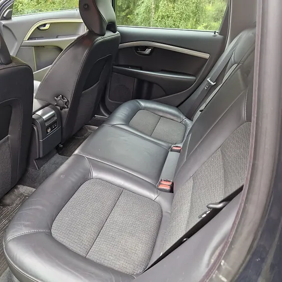Volvo V70 2013 photo 4