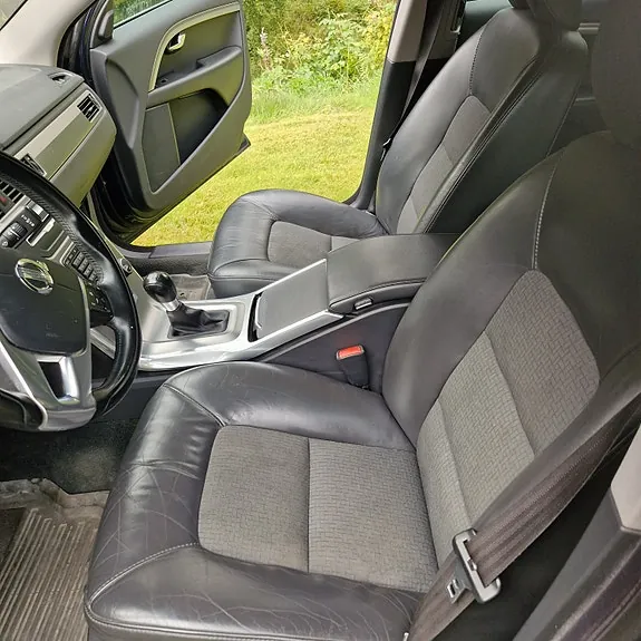 Volvo V70 2013 photo 3