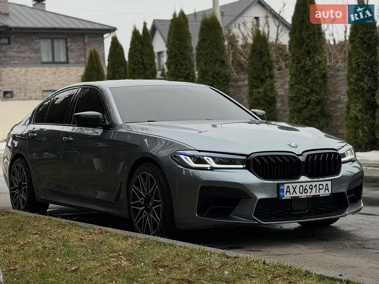 BMW 5 Series 2017 photo 3
