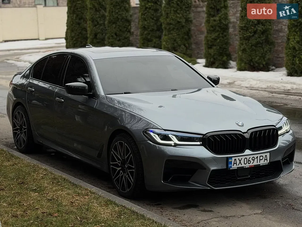 BMW 5 Series 2017 photo 5