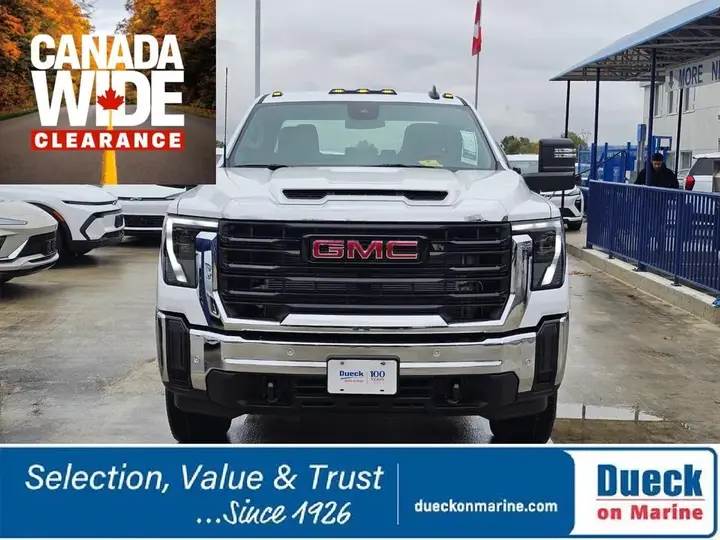 GMC Sierra 3500Hd 2026 photo 3
