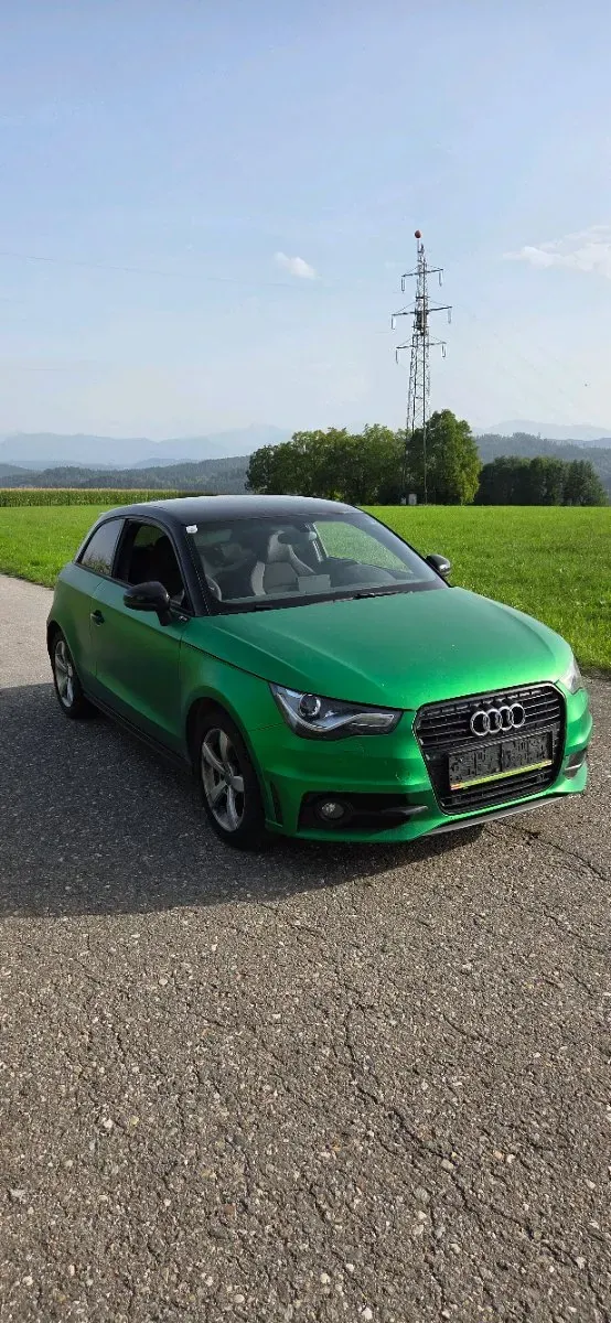 Audi A1 2012 photo 2