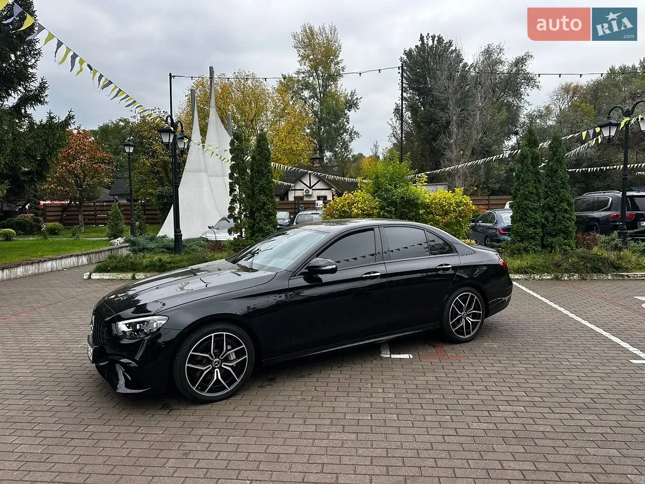 Mercedes-Benz E-Class 2022 photo 2